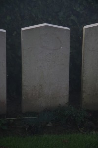 Aubigny Communal Cemetery Extension - Zink, Artur
